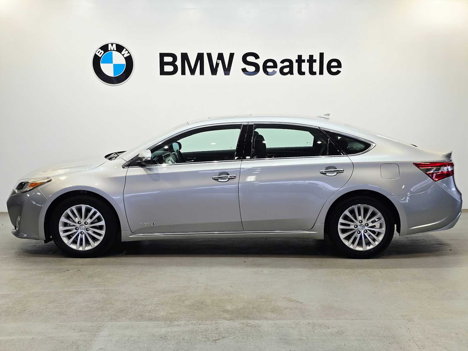Thumbnail: 2015 Toyota Avalon - 2