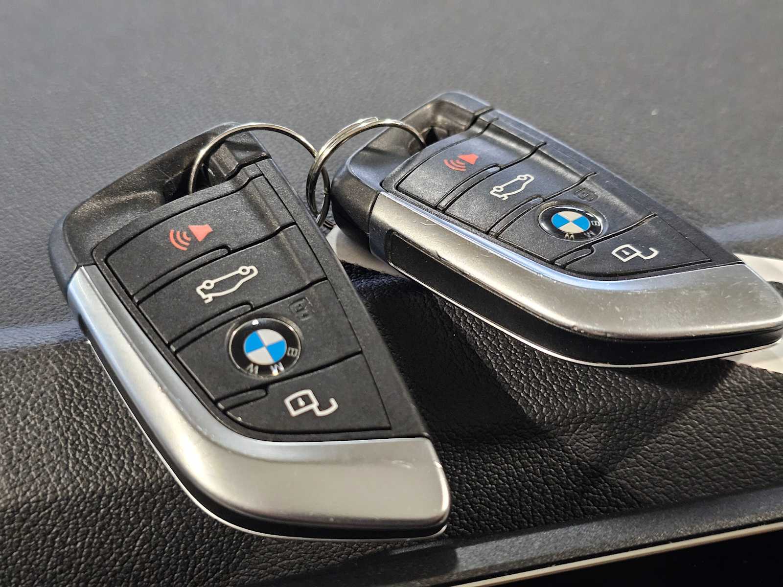Thumbnail: 2023 BMW i4 - 44