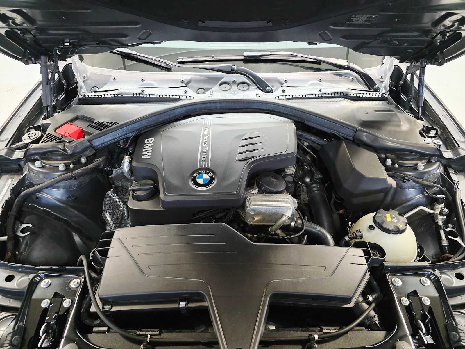 Thumbnail: 2015 BMW 3 Series - 9