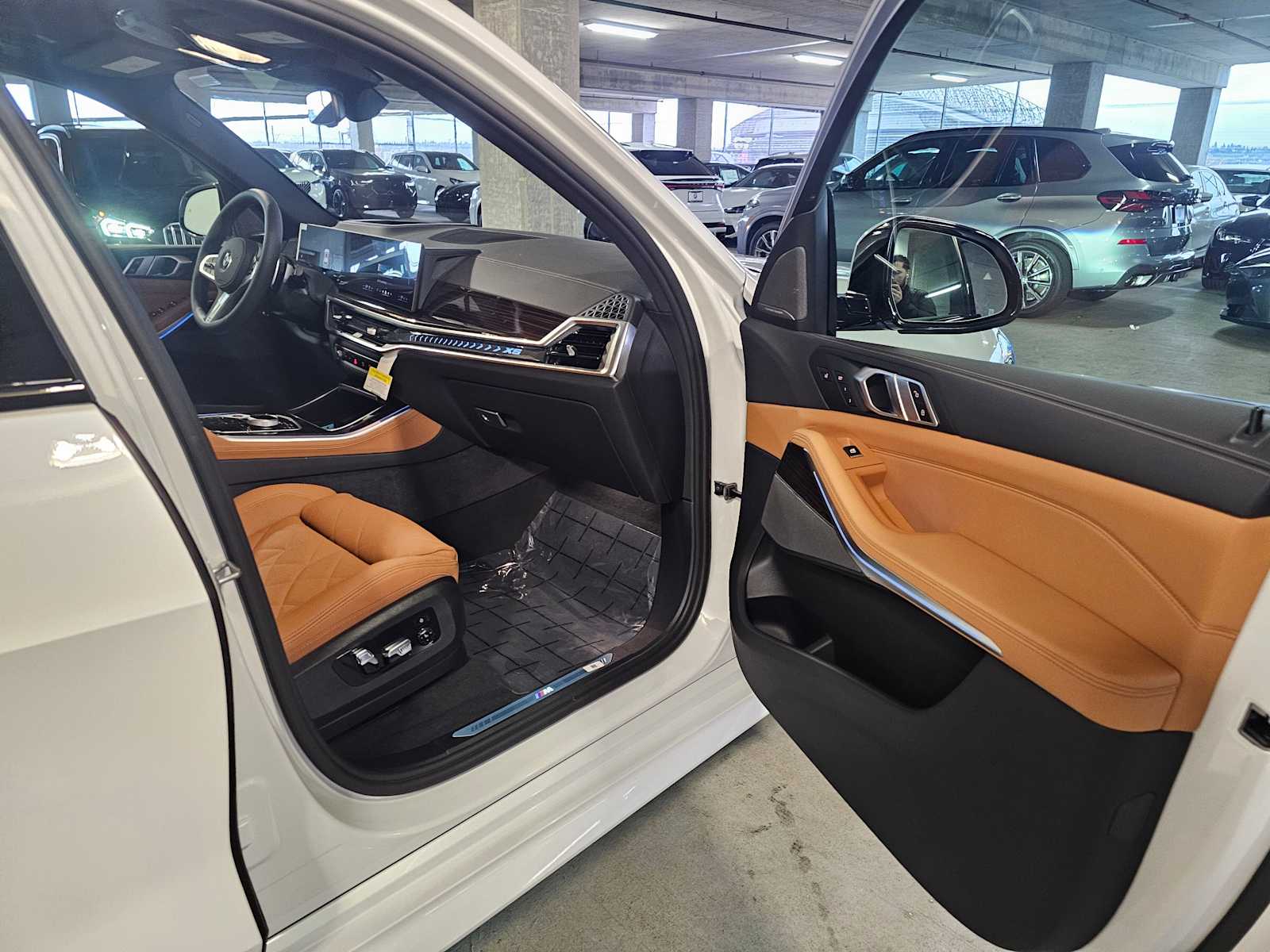 Thumbnail: 2026 BMW X5 - 40