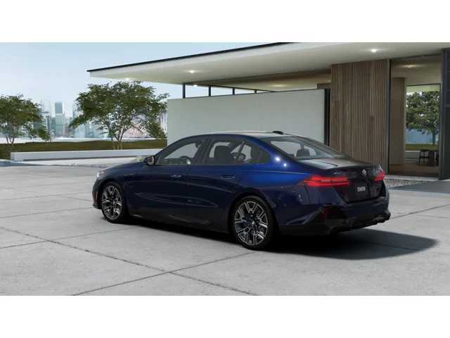 Thumbnail: 2027 BMW 5 Series - 2