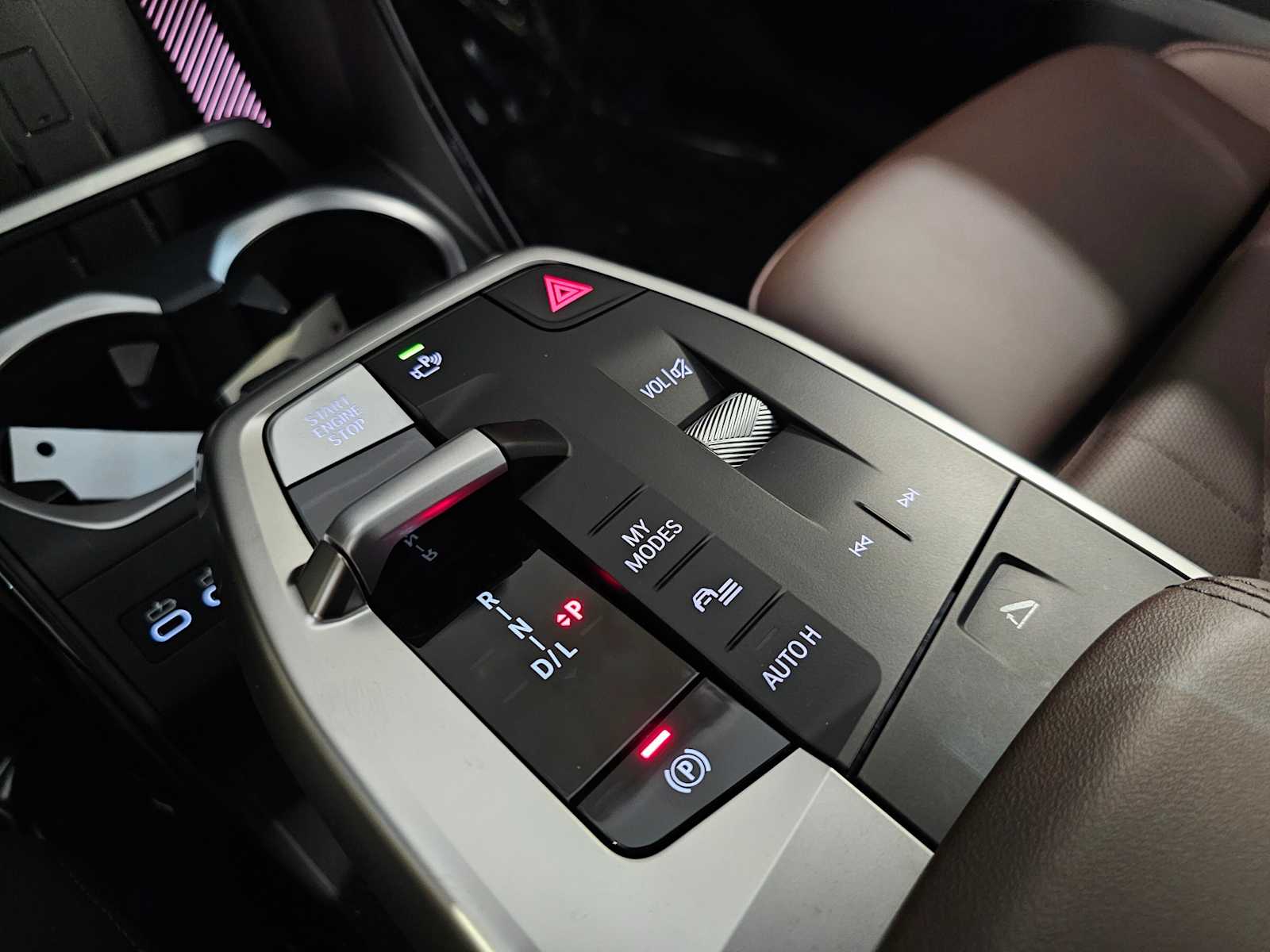 Thumbnail: 2025 BMW X1 - 21