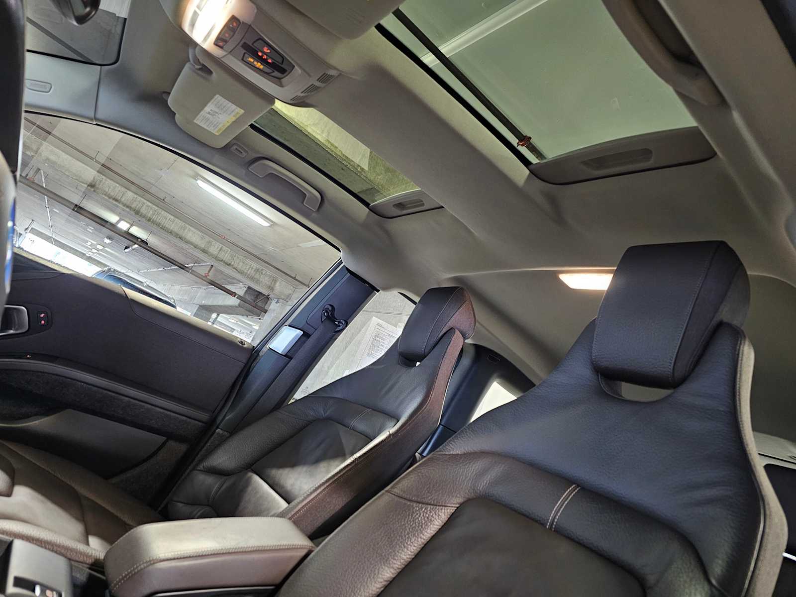 Thumbnail: 2017 BMW i3 - 33