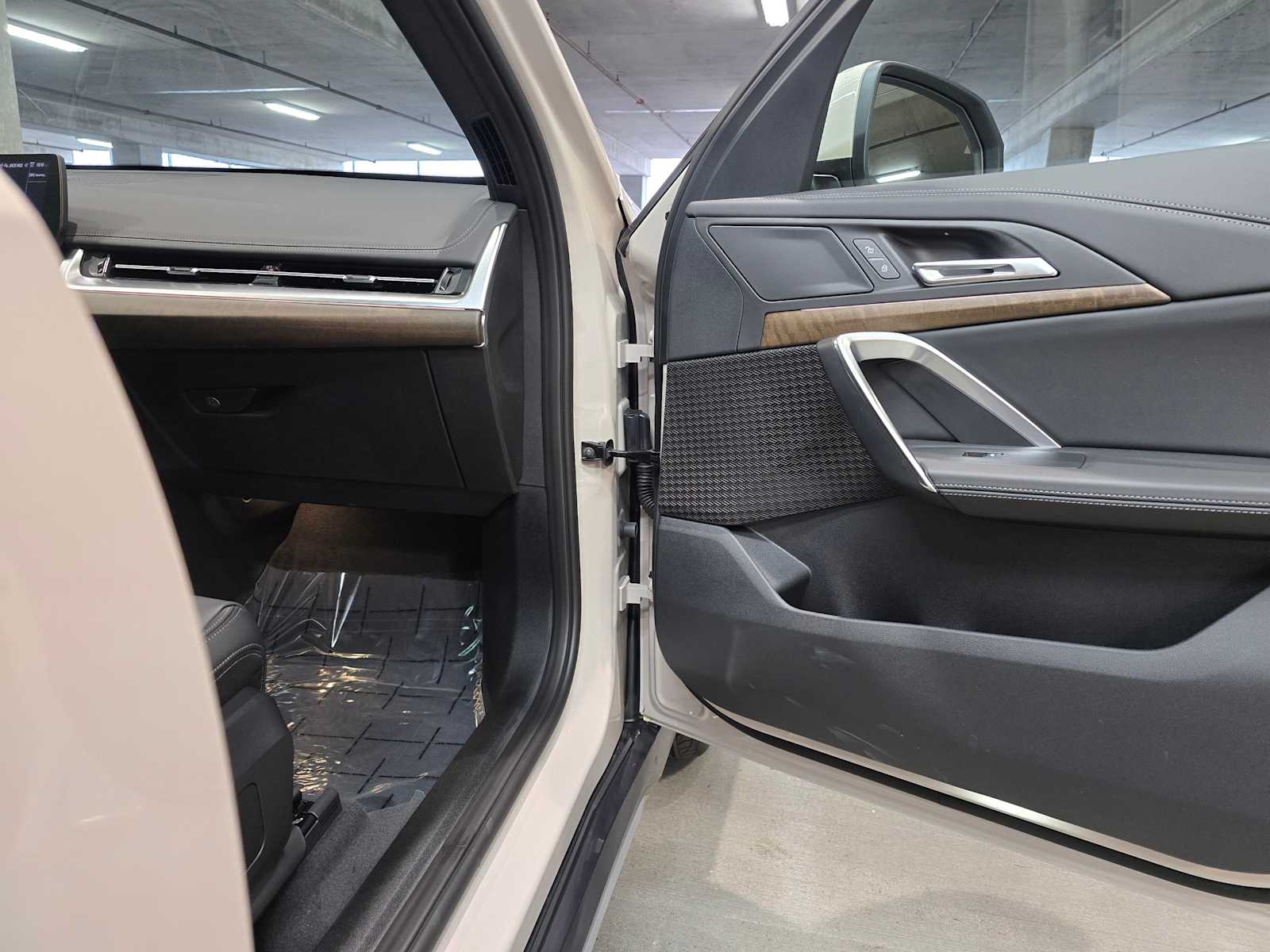 Thumbnail: 2026 BMW X1 - 27