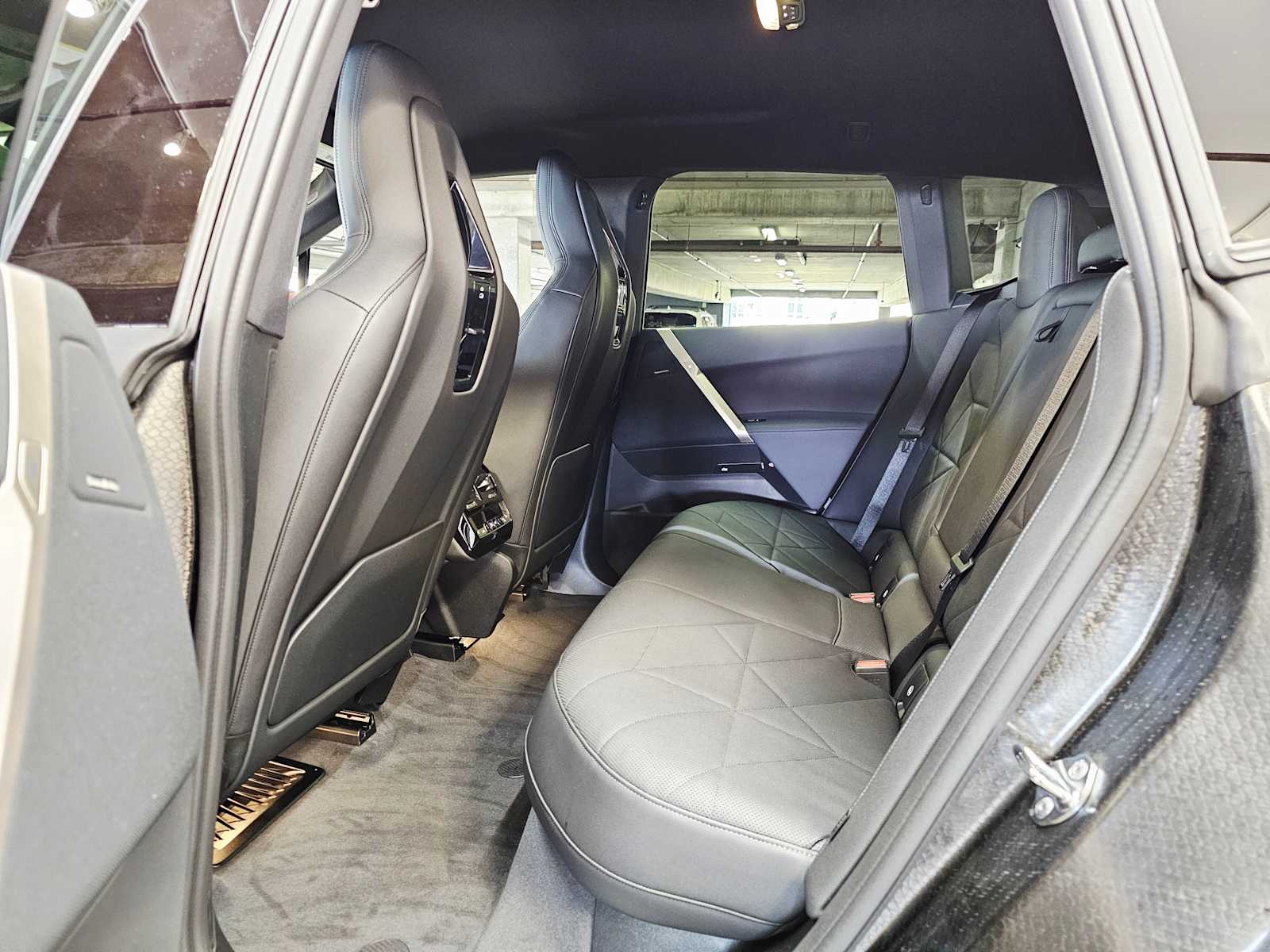 Thumbnail: 2026 BMW iX - 25