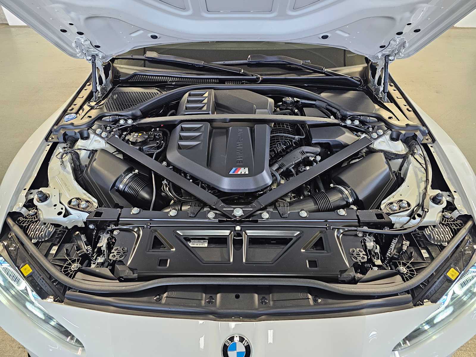 Thumbnail: 2024 BMW M3 - 9