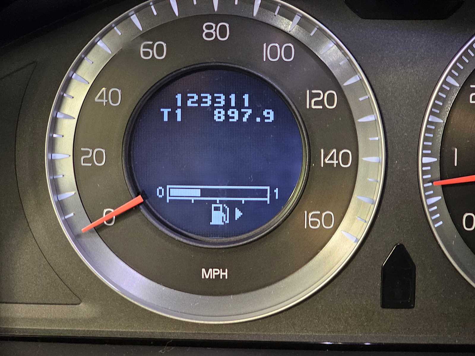 Thumbnail: 2009 Volvo XC70 - 13