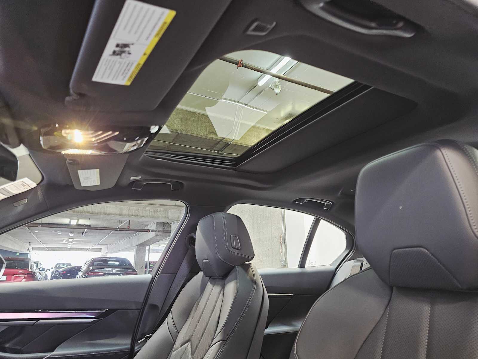 Thumbnail: 2026 BMW i5 - 24