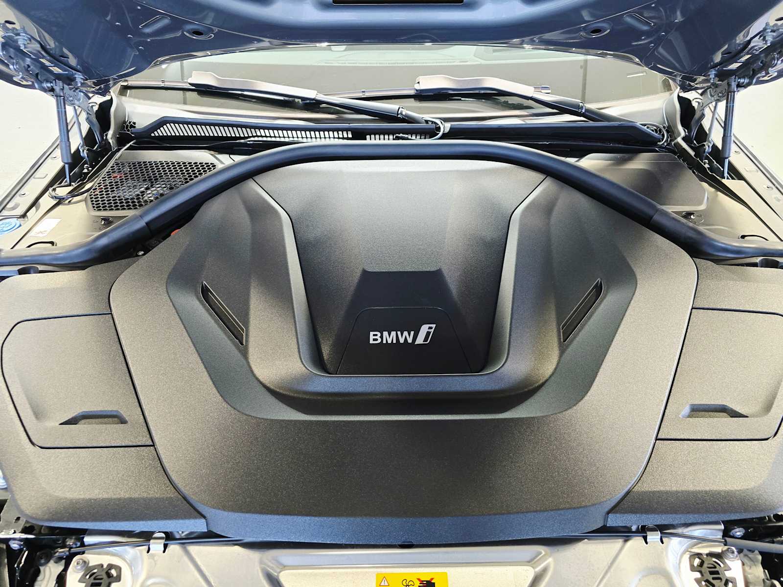Thumbnail: 2026 BMW i4 - 9