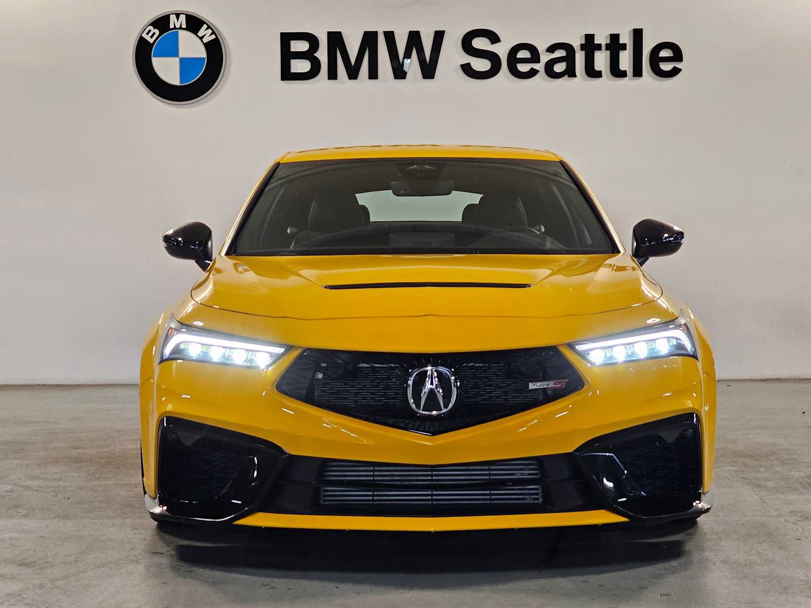 Thumbnail: 2025 Acura Integra - 6