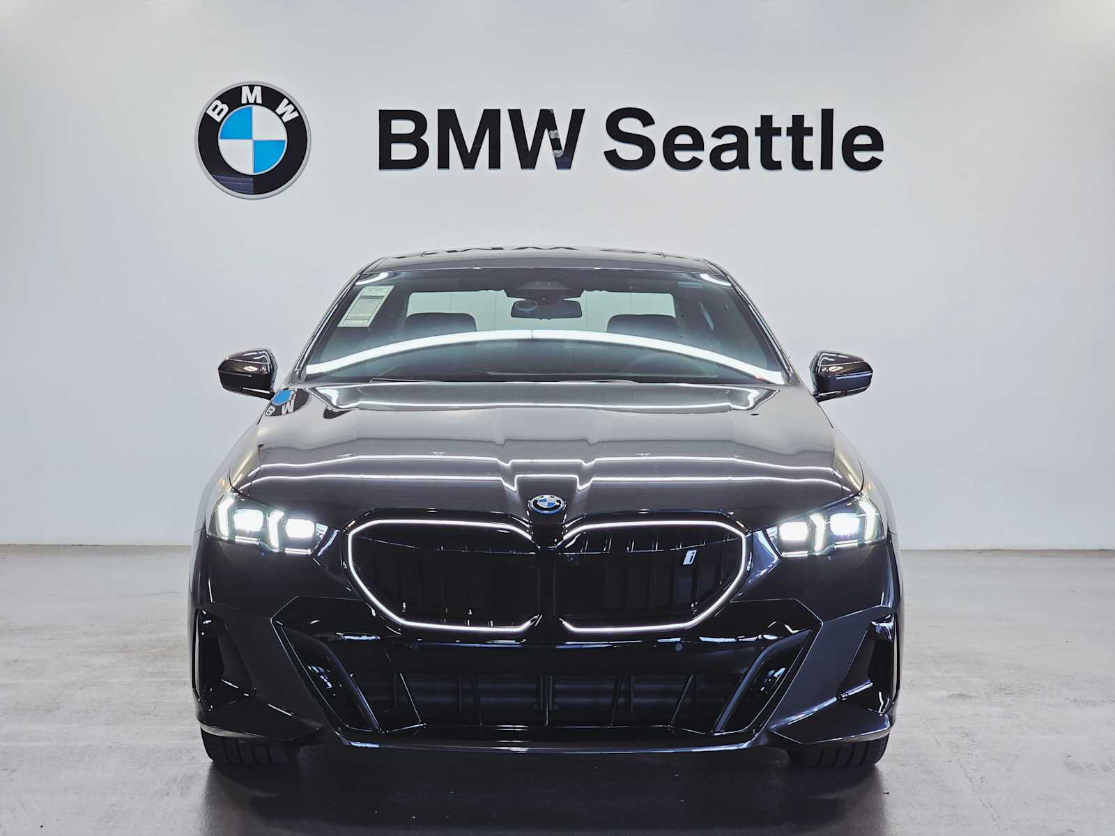 Thumbnail: 2026 BMW i5 - 6