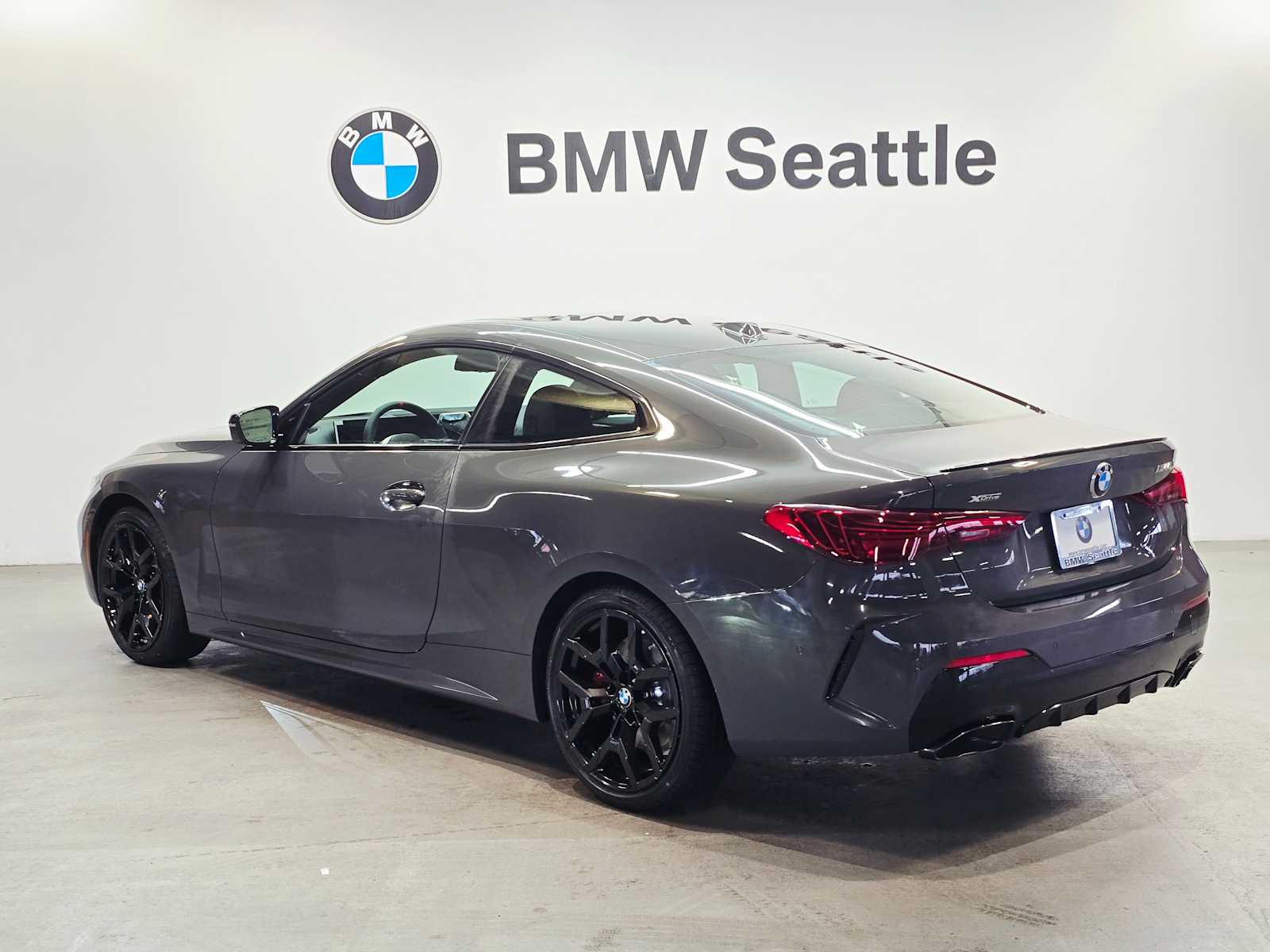 Thumbnail: 2026 BMW 4 Series - 4