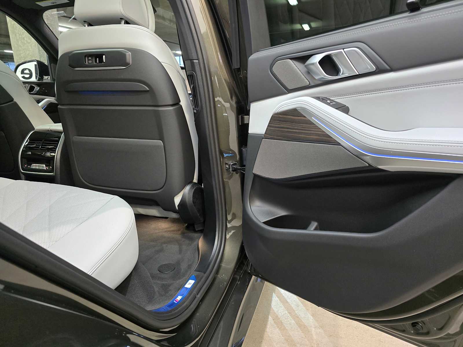 Thumbnail: 2026 BMW X5 - 29