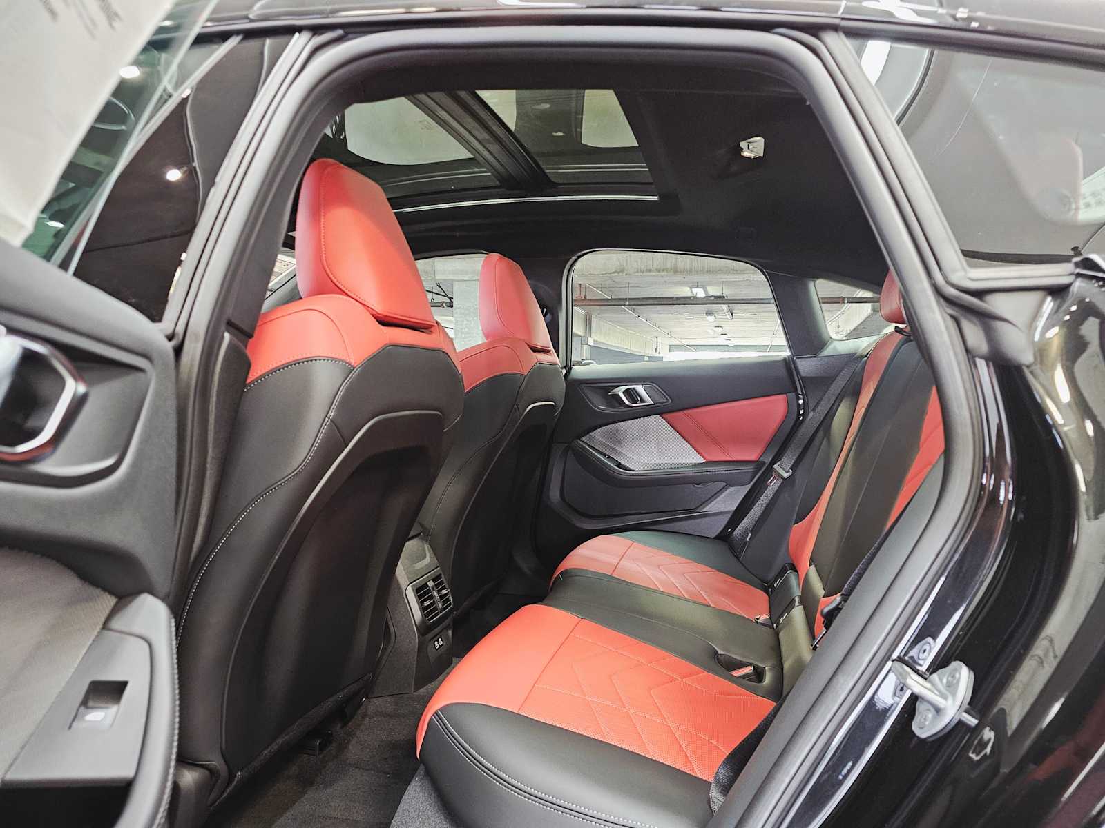 Thumbnail: 2025 BMW 2 Series - 25