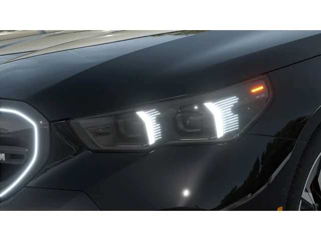 Thumbnail: 2026 BMW i5 - 6