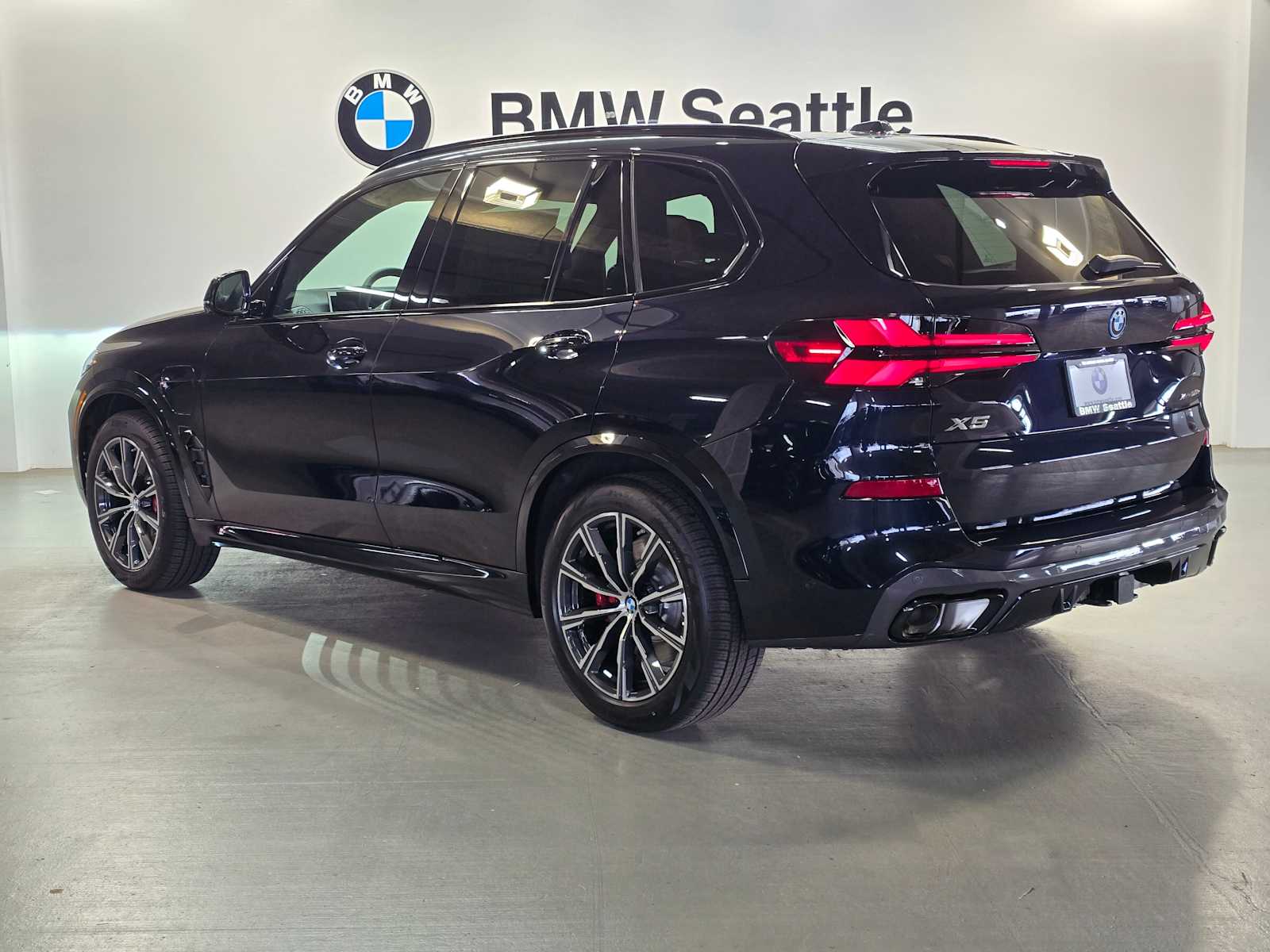Thumbnail: 2026 BMW X5 - 4