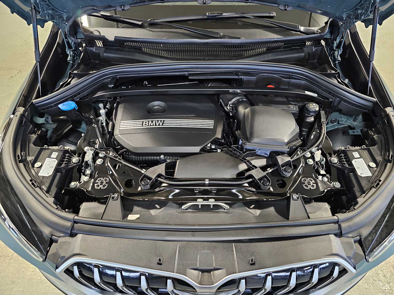 Thumbnail: 2025 BMW X1 - 8