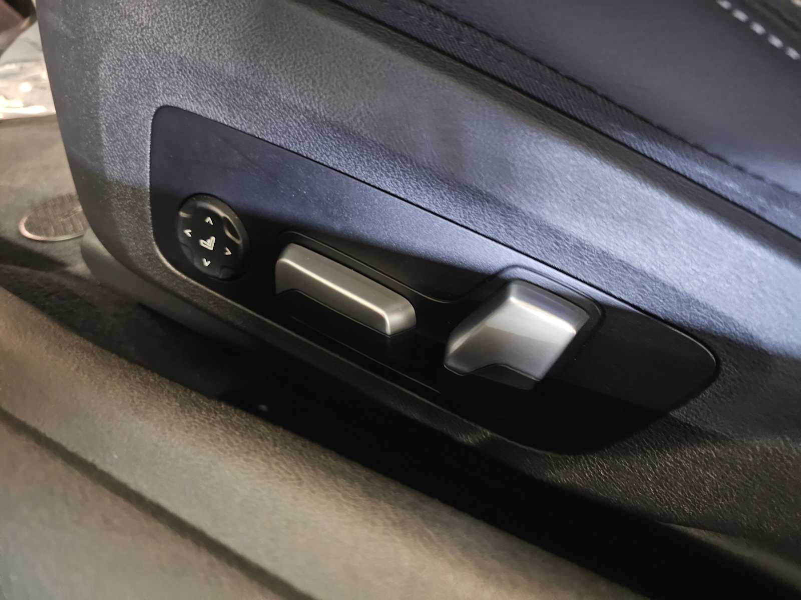 Thumbnail: 2023 BMW 4 Series - 28