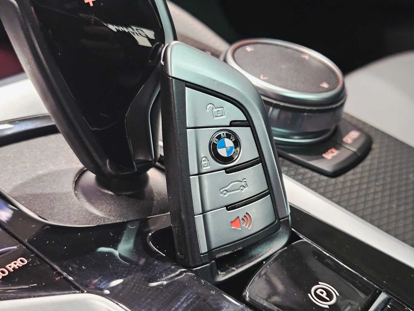 Thumbnail: 2023 BMW 5 Series - 30