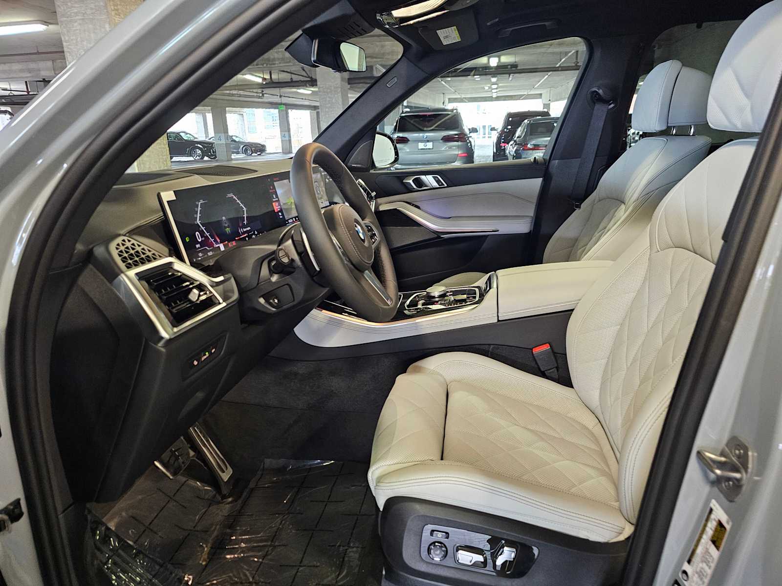 Thumbnail: 2026 BMW X5 - 33