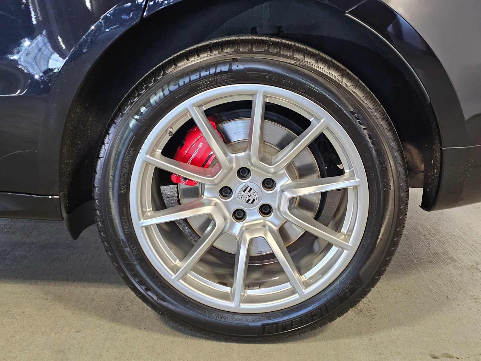 Thumbnail: 2016 Porsche Macan - 8