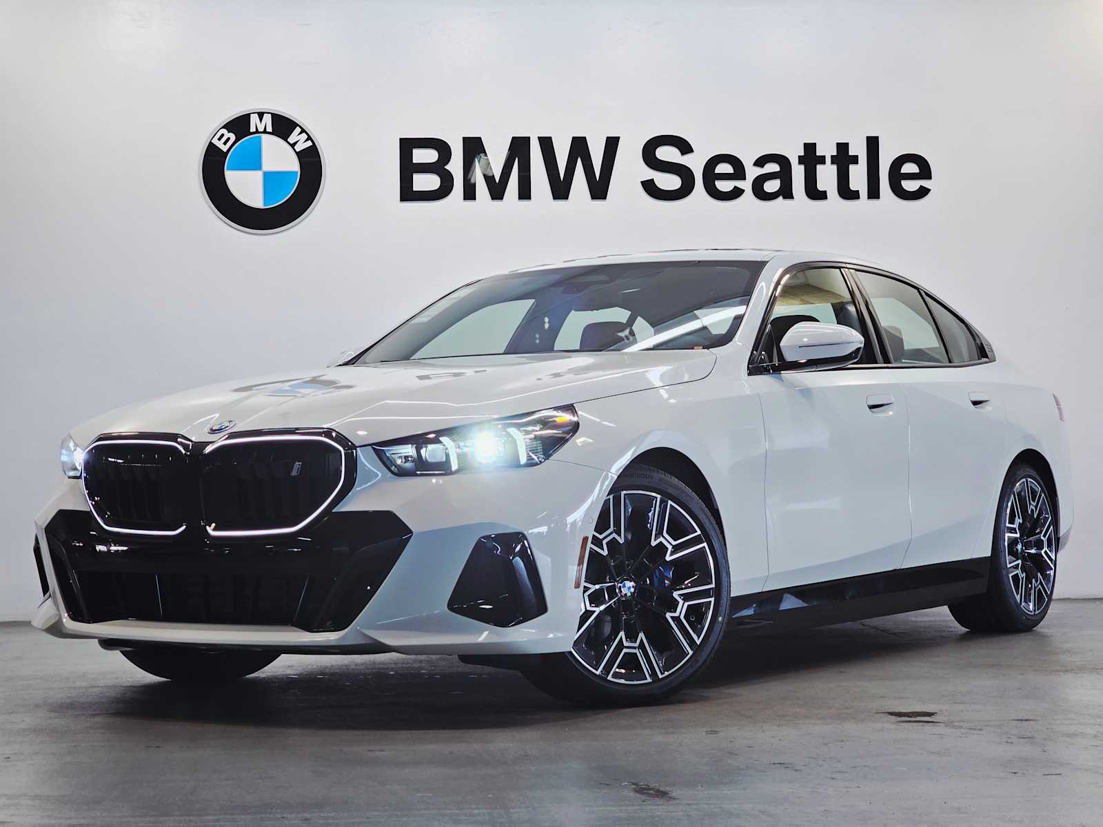 Thumbnail: 2026 BMW i5 - 1