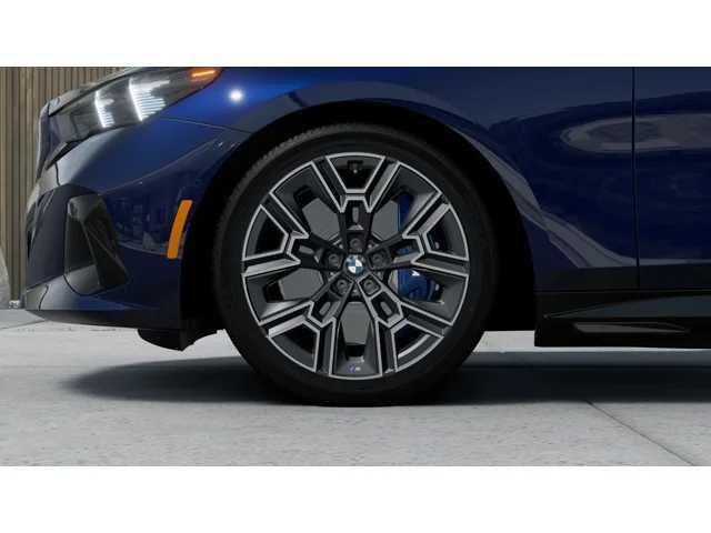 Thumbnail: 2026 BMW i5 - 7
