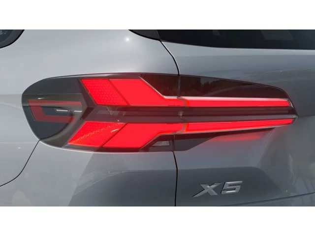 Thumbnail: 2026 BMW X5 - 8