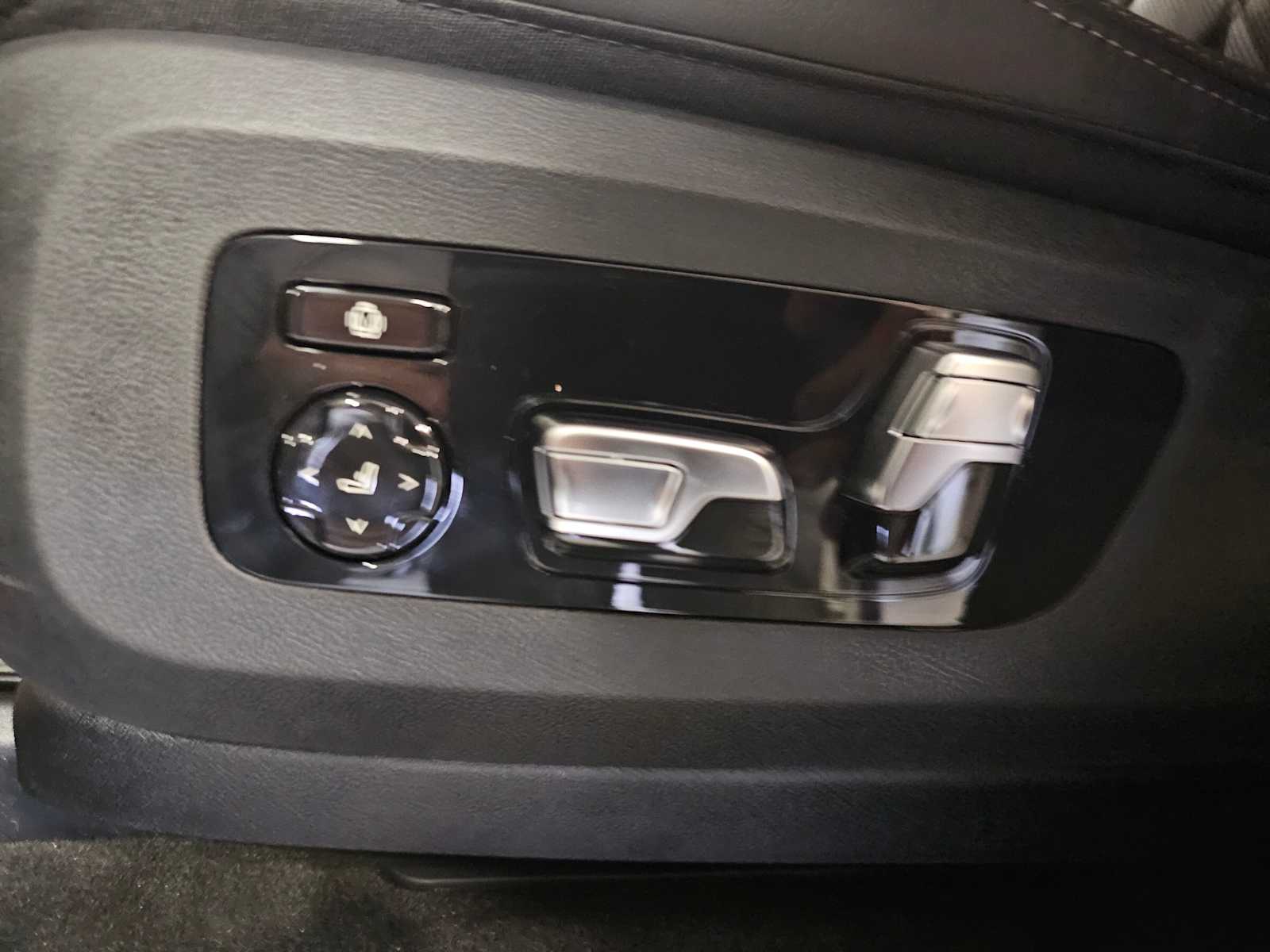 Thumbnail: 2026 BMW X5 - 30