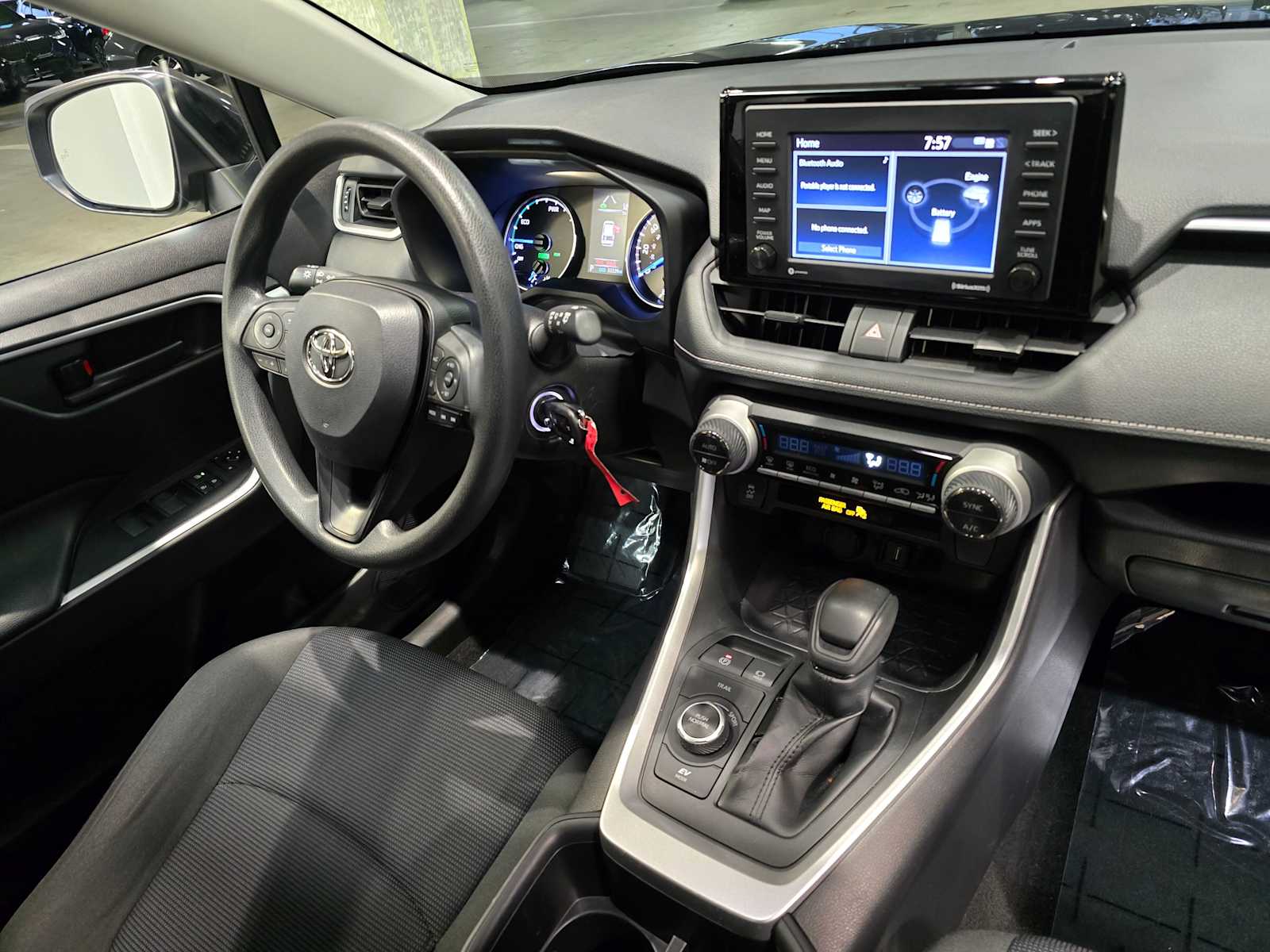 Thumbnail: 2022 Toyota RAV4 - 30