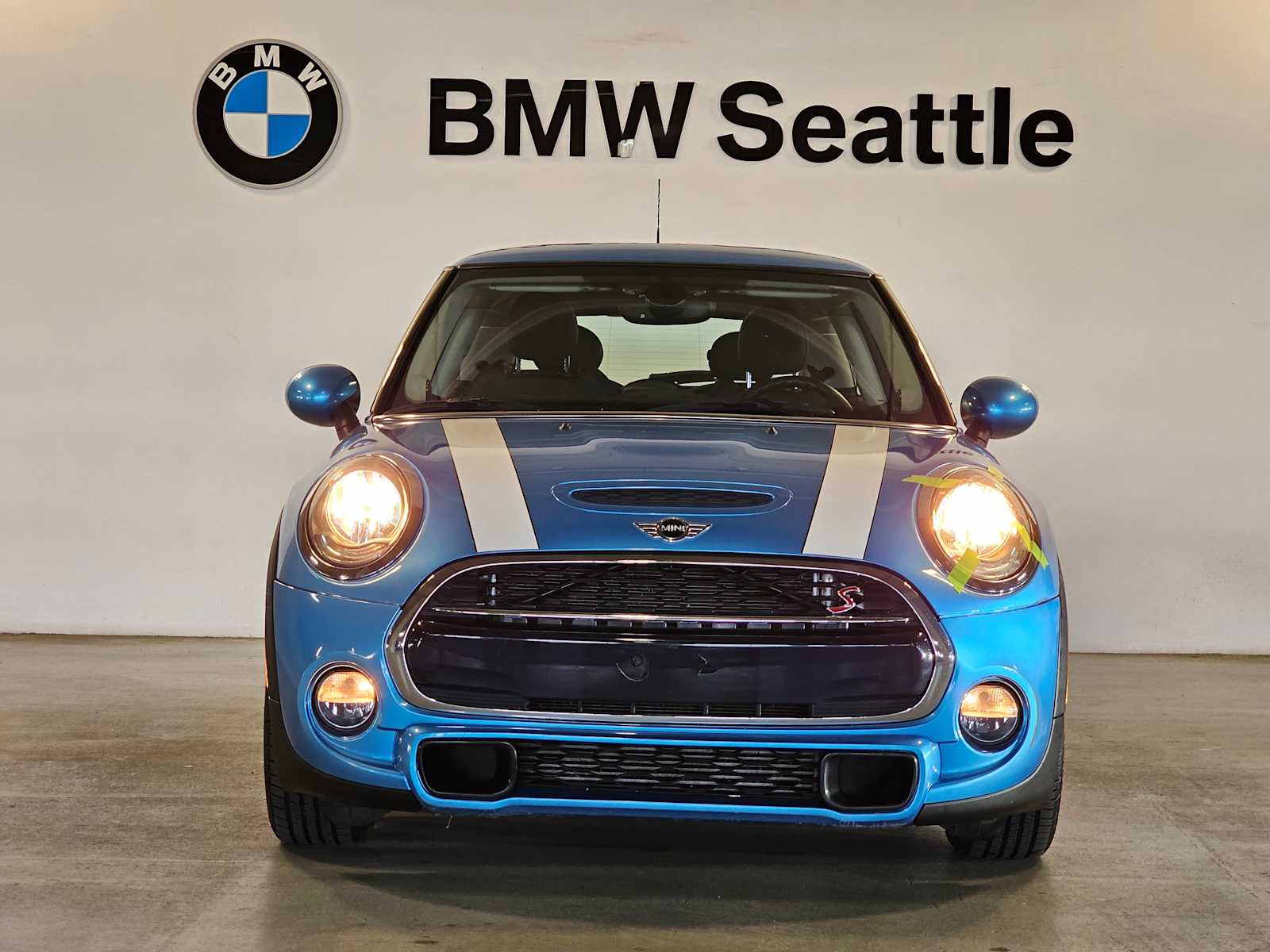 Thumbnail: 2016 MINI Cooper Hardtop - 6