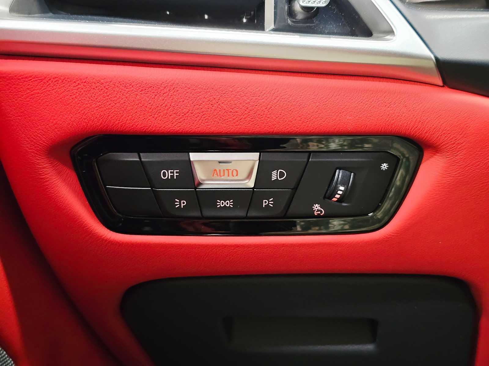 Thumbnail: 2025 BMW M4 - 22