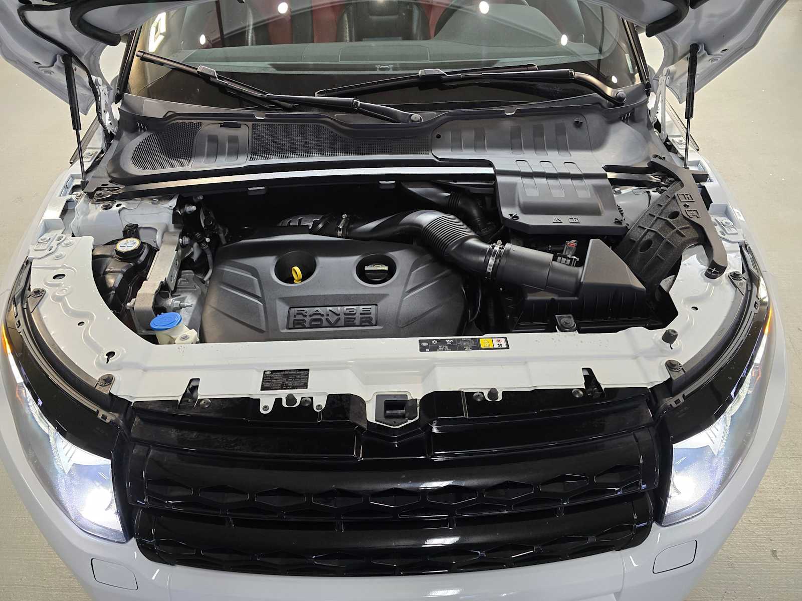 Thumbnail: 2012 Land Rover Range Rover Evoque - 9