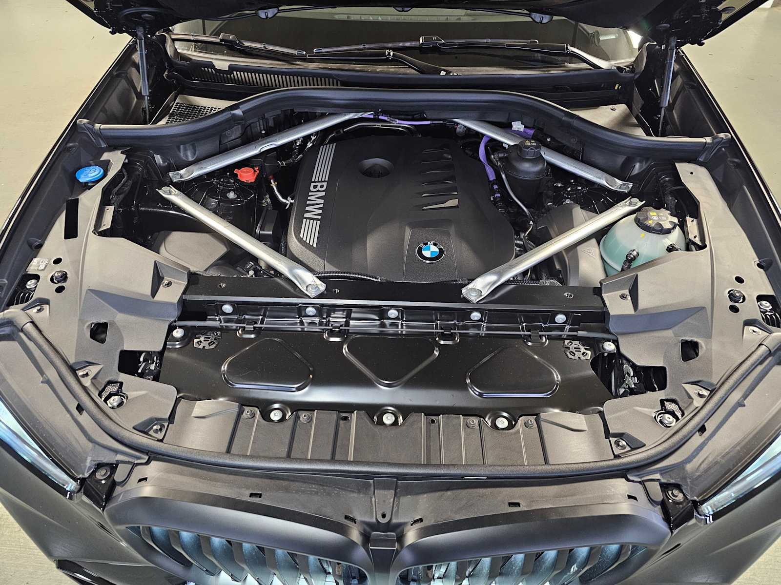 Thumbnail: 2026 BMW X5 - 9