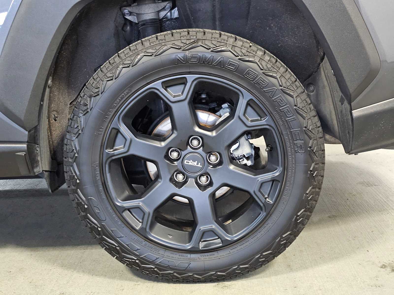 Thumbnail: 2021 Toyota RAV4 - 8