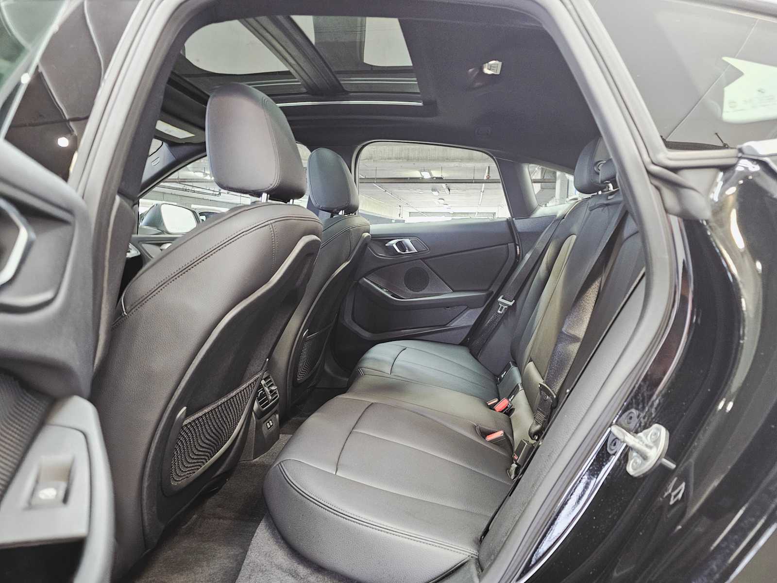 Thumbnail: 2024 BMW 2 Series - 25