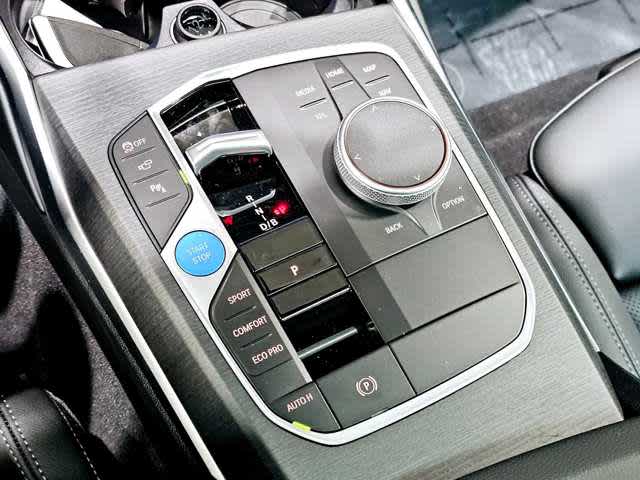 Thumbnail: 2025 BMW i4 - 18