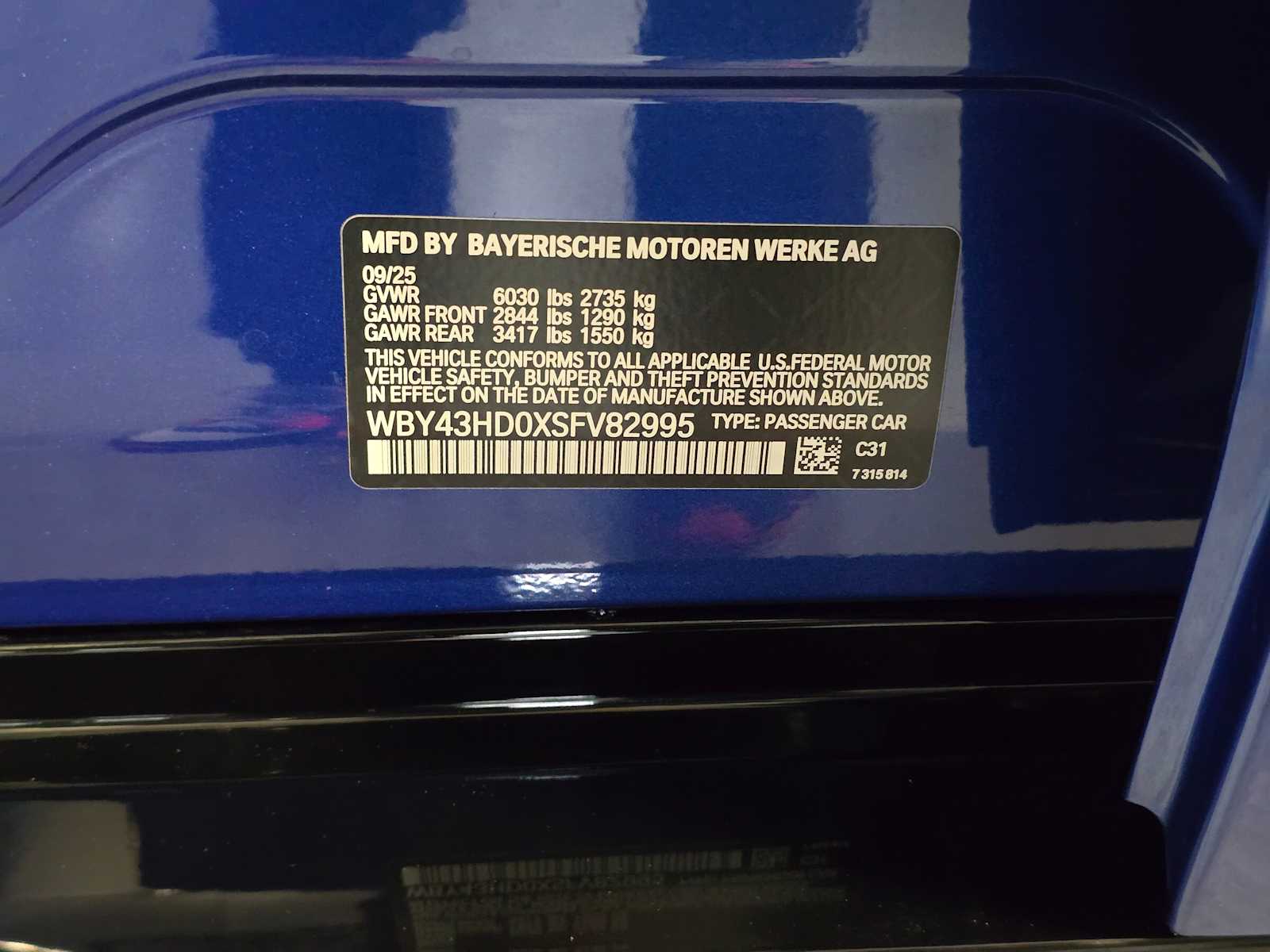 Thumbnail: 2025 BMW i4 - 34