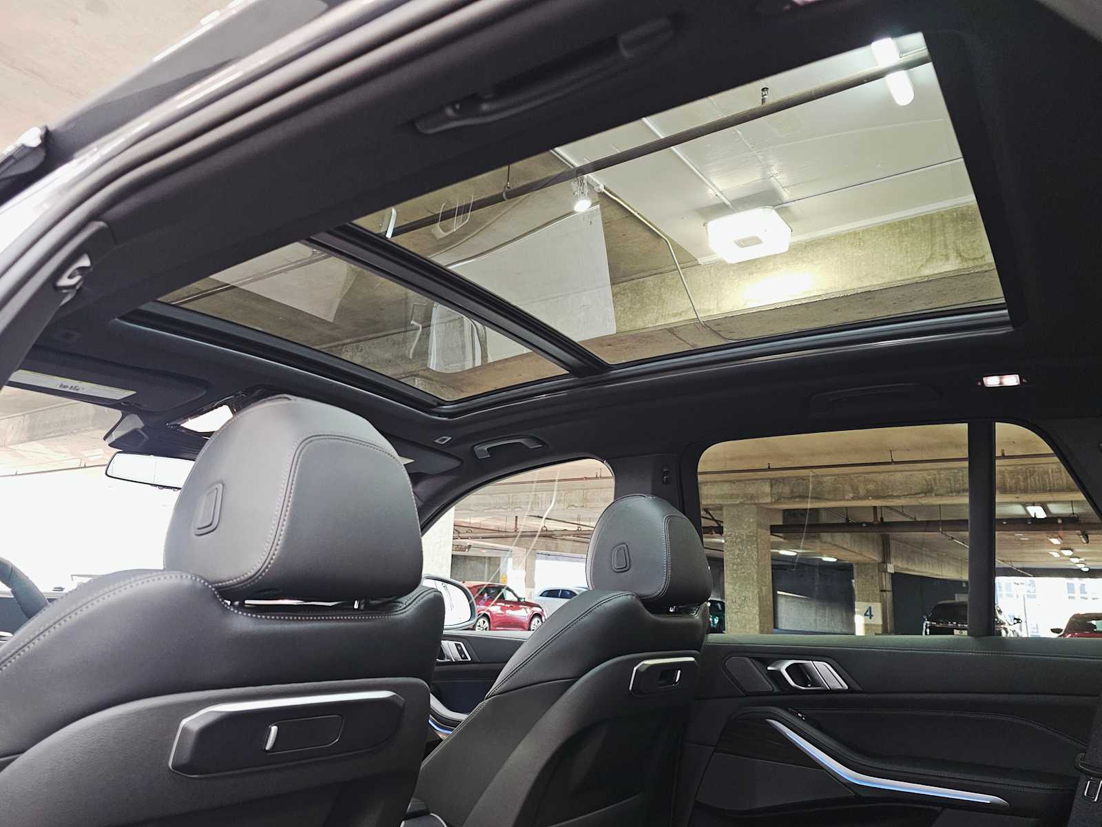 Thumbnail: 2026 BMW X5 - 26