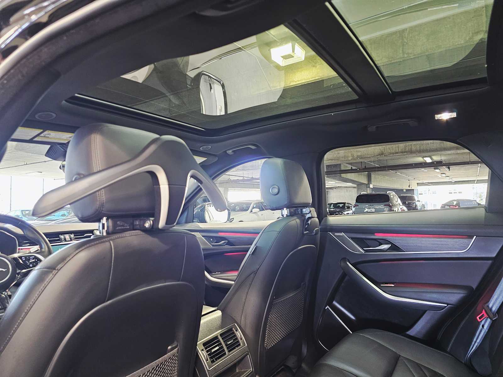 Thumbnail: 2022 Jaguar F-Pace - 26