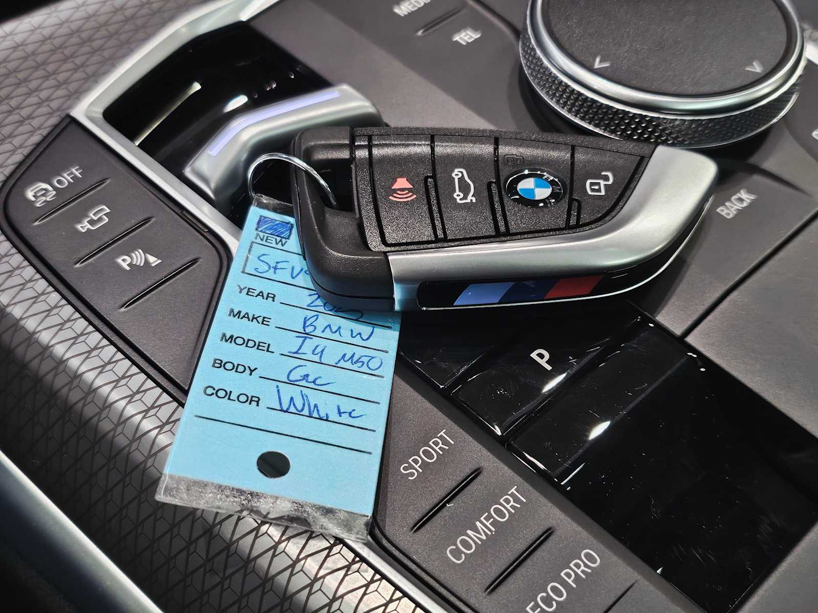 Thumbnail: 2025 BMW i4 - 30