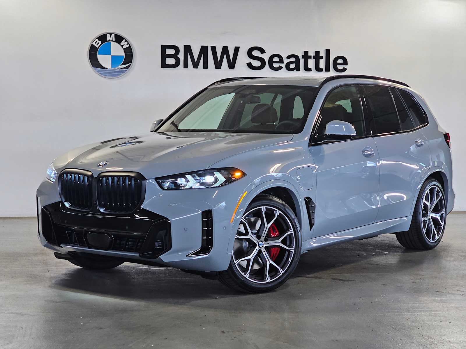 Thumbnail: 2026 BMW X5 - 1