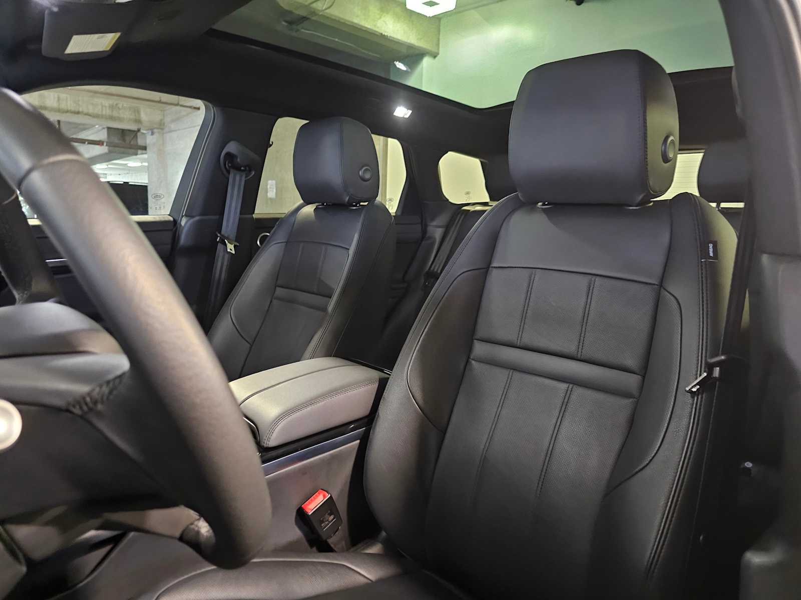 Thumbnail: 2023 Land Rover Range Rover Evoque - 27