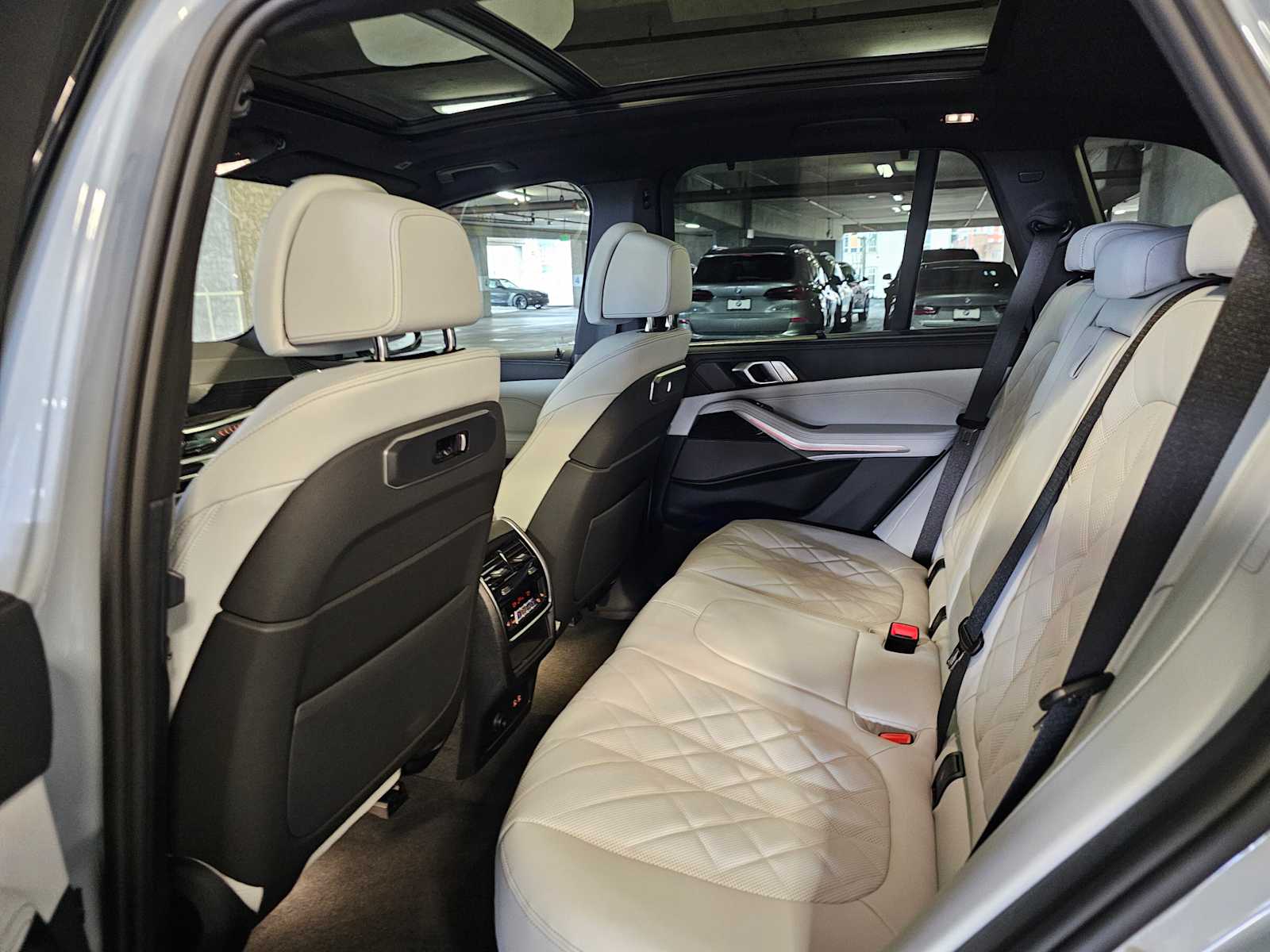 Thumbnail: 2026 BMW X5 - 37