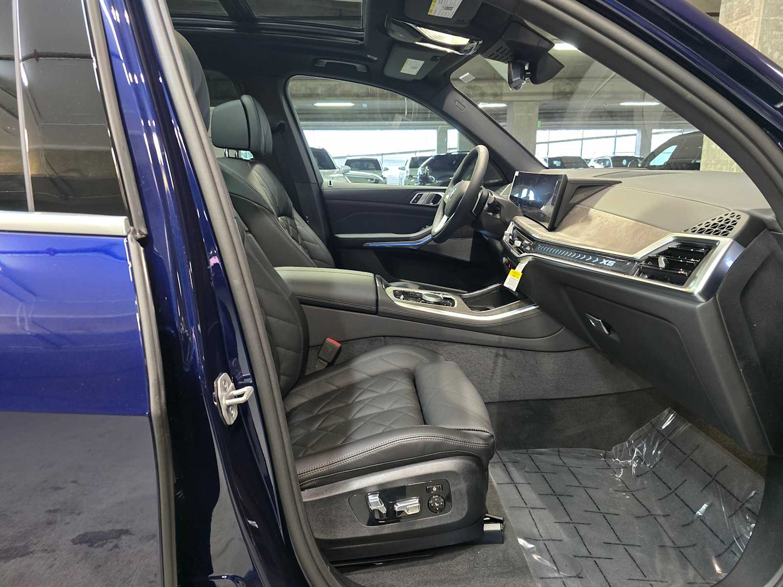 Thumbnail: 2026 BMW X5 - 31