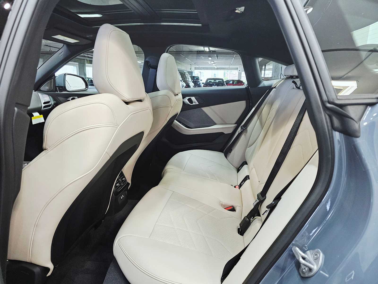 Thumbnail: 2025 BMW 2 Series - 25