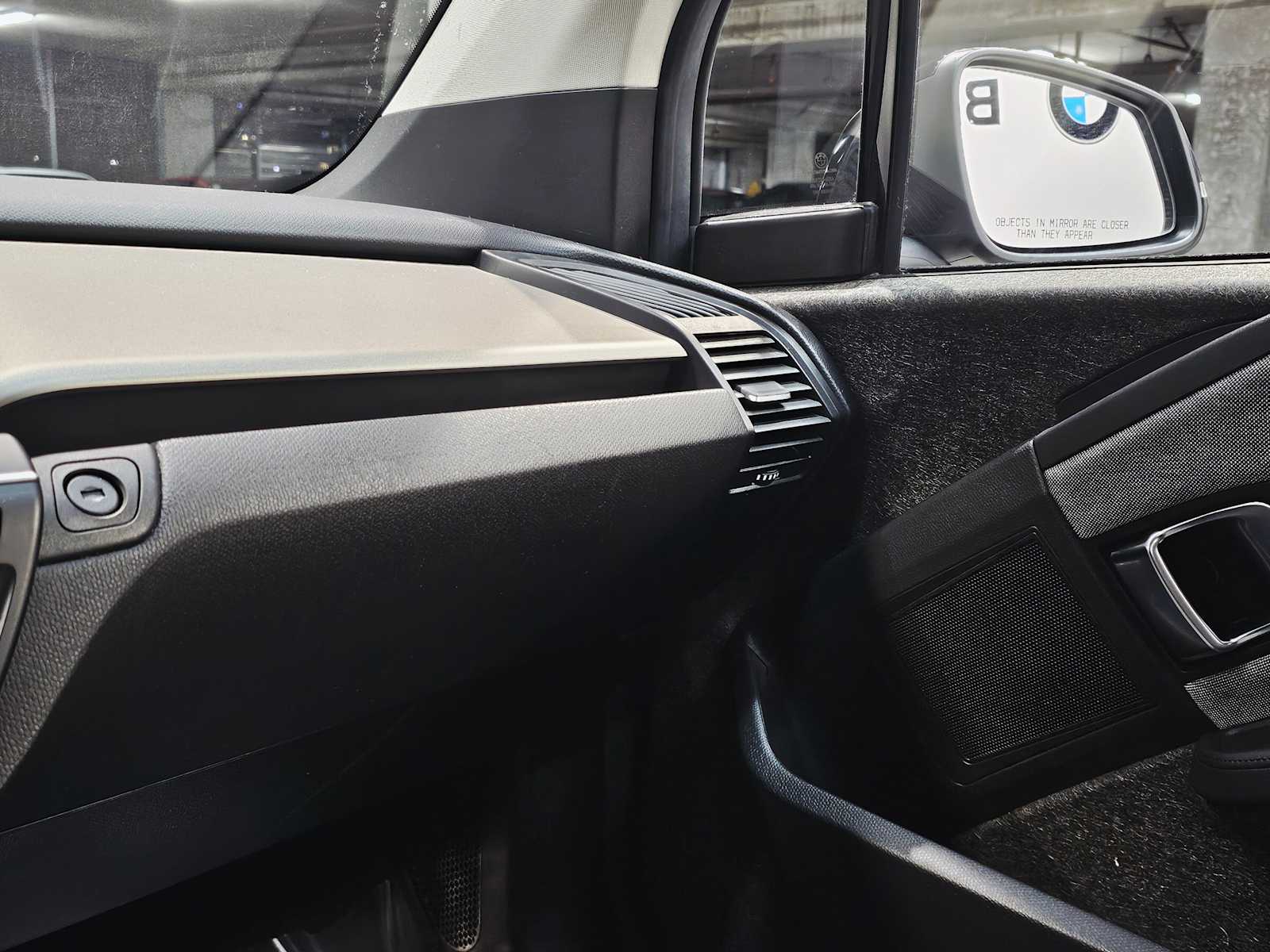 Thumbnail: 2018 BMW i3 - 20