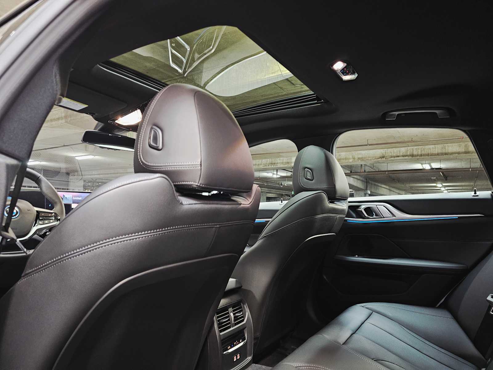 Thumbnail: 2025 BMW i4 - 26