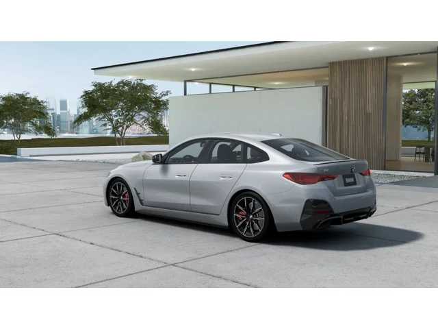 Thumbnail: 2026 BMW i4 - 2