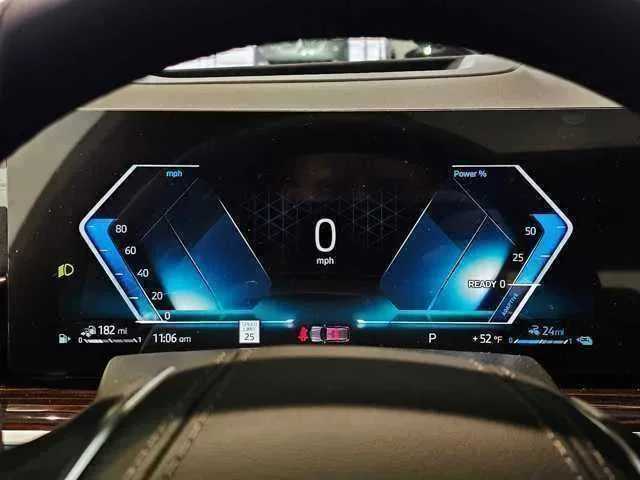 Thumbnail: 2025 BMW X5 - 13